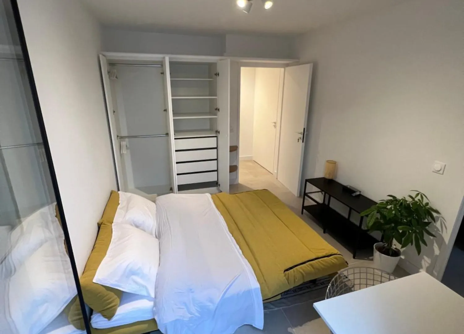 Studio Independant Avec Terrasse 维勒瑞夫 0*,  法国