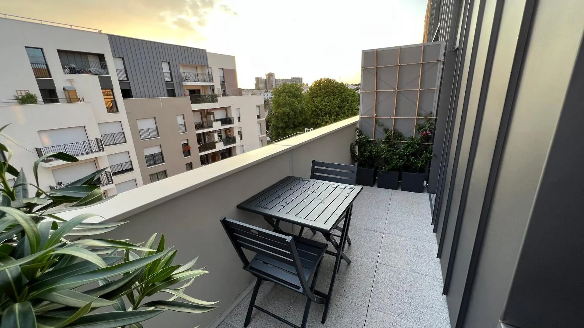 Homestay Studio Independant Avec Terrasse Villejuif